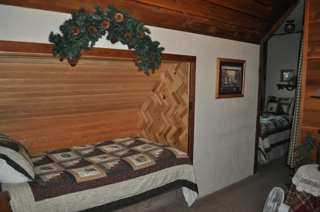 Rocky Ridge Country Lodge Mountain View Pokój zdjęcie